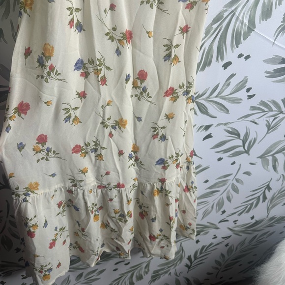 REFORMATION Nikita Floral Georgette Midi Dress - Picture 4 of 8